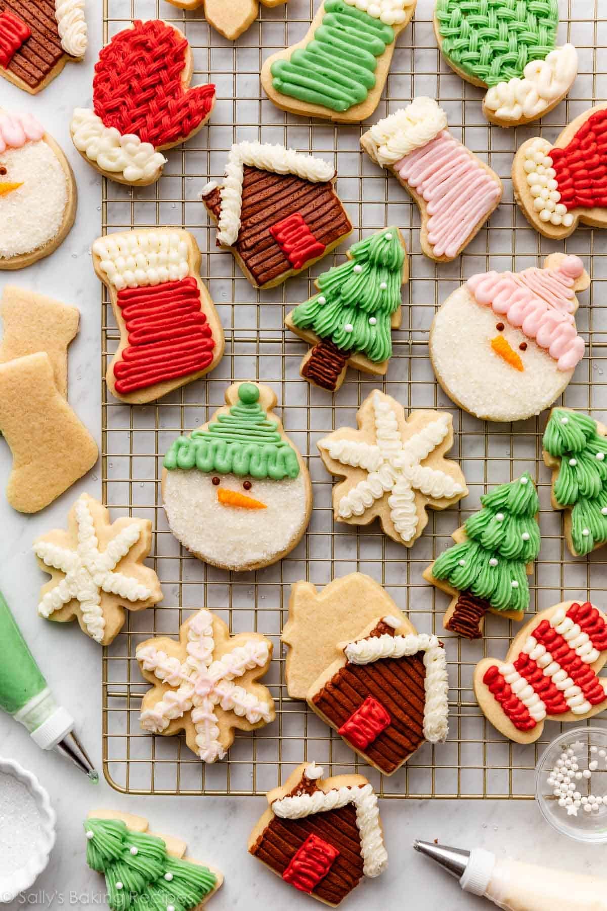 sugar cookies decorated with cookie decorating buttercream frosting.